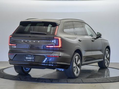 New 2025 Volvo EX90 Plus image 4