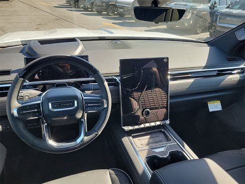 New 2025 GMC Sierra EV Denali image 27