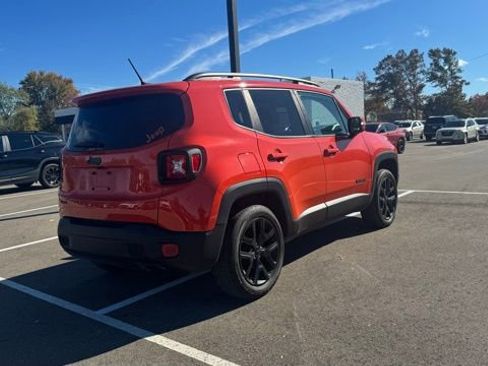 Used 2017 Jeep Renegade Altitude image 8