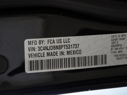 Used 2023 Jeep Compass Latitude w/ Convenience Group AWD/4WD image 43