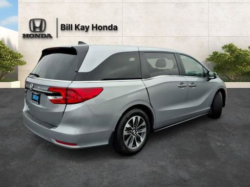 Used 2023 Honda Odyssey EX-L image 3