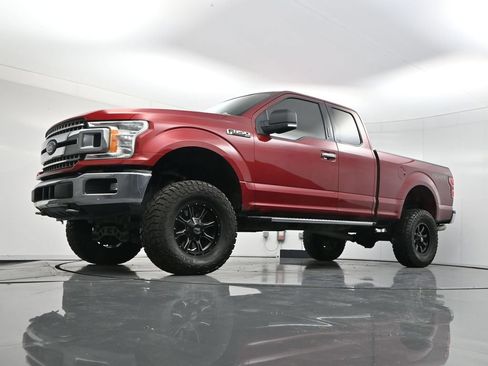 Used 2019 Ford F150 XLT w/ Equipment Group 302A Luxury AWD/4WD image 41