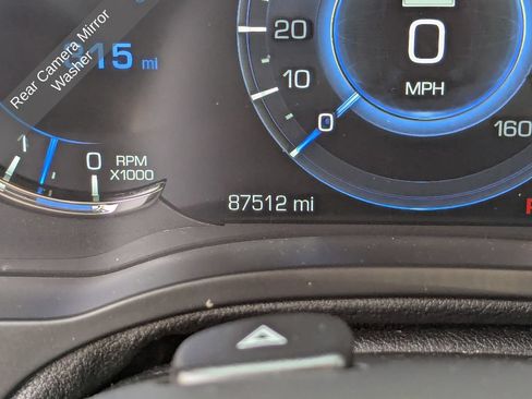 Used 2020 Cadillac Escalade Platinum AWD/4WD image 25