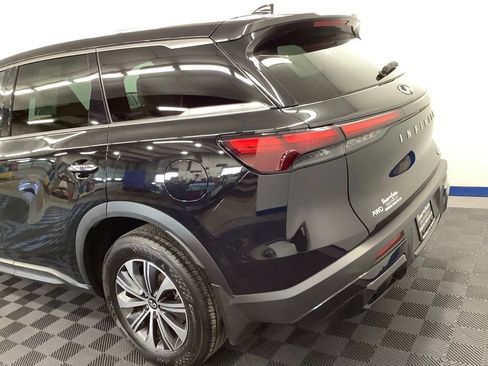 Used 2023 INFINITI QX60 Pure image 3