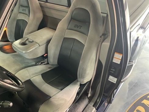 Used 2002 Ford F150 Lightning RWD image 69