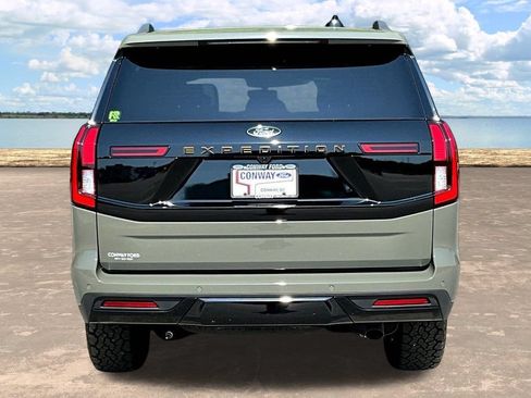 Used 2025 Ford Expedition Tremor AWD/4WD image 7
