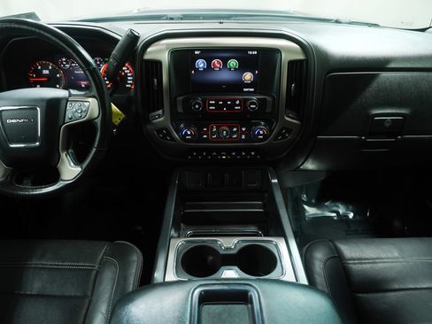 Used 2015 GMC Sierra 2500 Denali w/ Duramax Plus Package AWD/4WD image 15