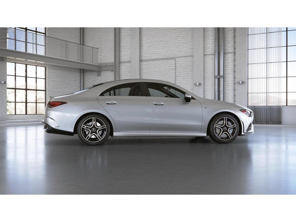Certified 2022 Mercedes-Benz CLA 35 AMG 4MATIC image 18