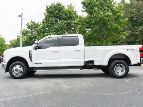 Used 2023 Ford F350 Lariat AWD/4WD image 6