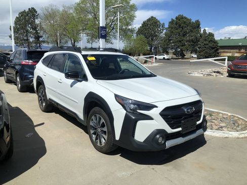 Used 2024 Subaru Outback Limited image 3