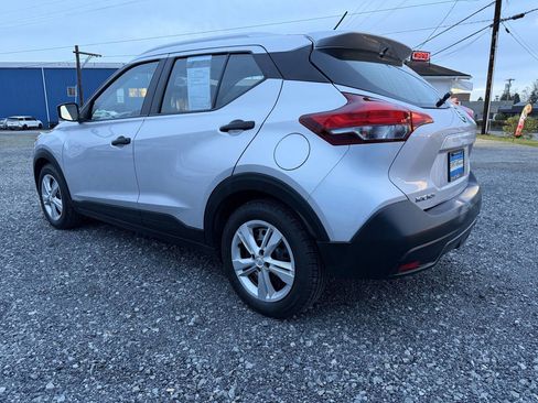 Used 2018 Nissan Kicks S image 5