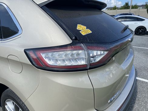Used 2018 Ford Edge Titanium w/ Ford Safe & Smart Package FWD image 20