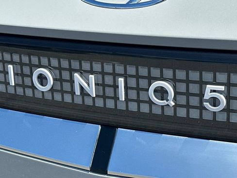 Used 2024 Hyundai Ioniq 5 Limited RWD image 35
