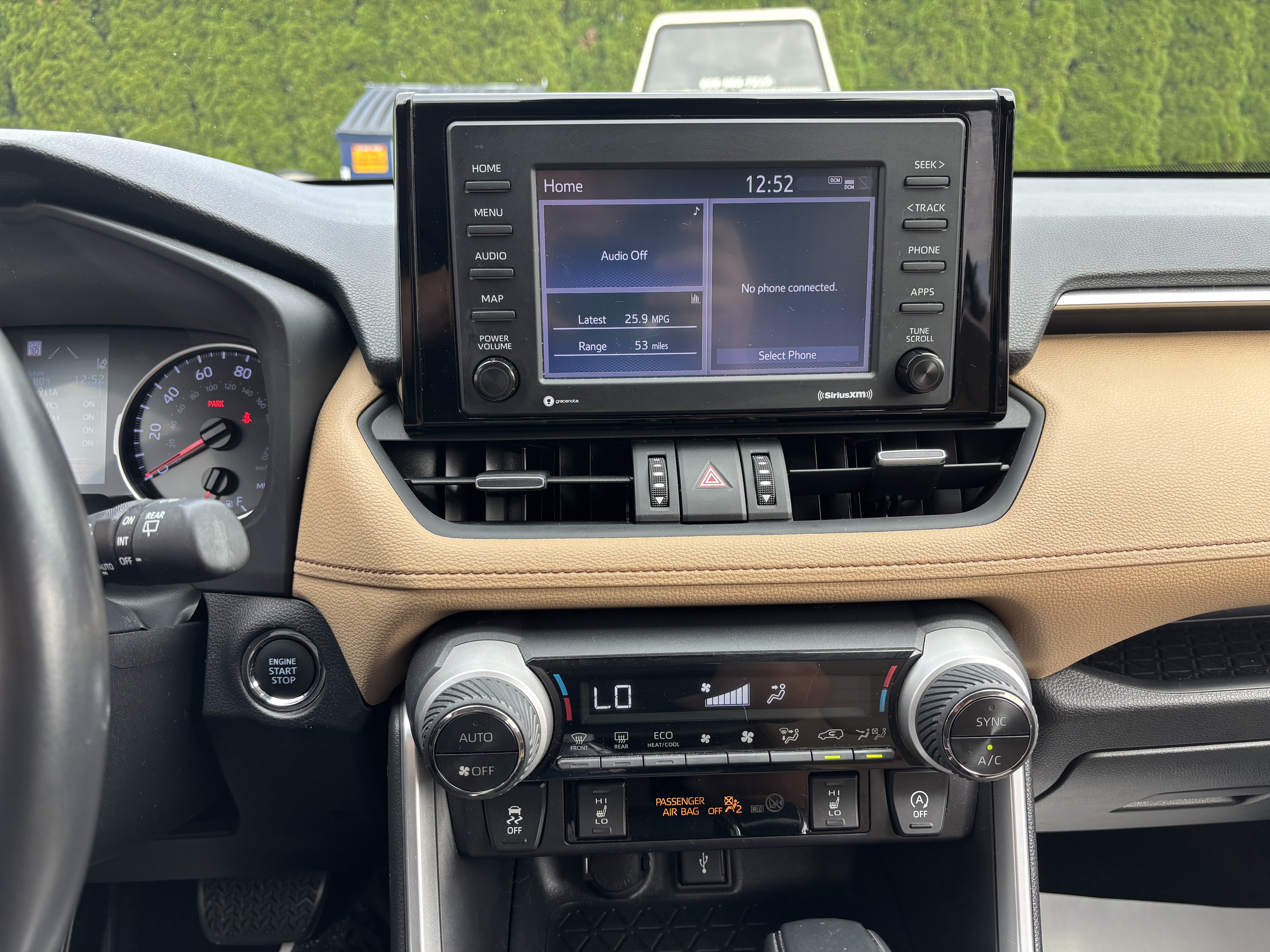 Used 2020 Toyota RAV4 XLE Premium AWD/4WD image 25