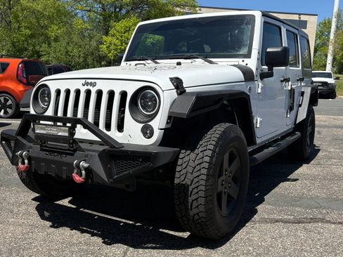 Used 2018 Jeep Wrangler Unlimited Sport S AWD/4WD image 15