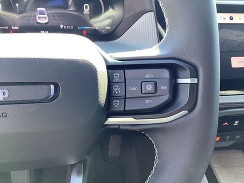 New 2026 Jeep Cherokee Limited image 12