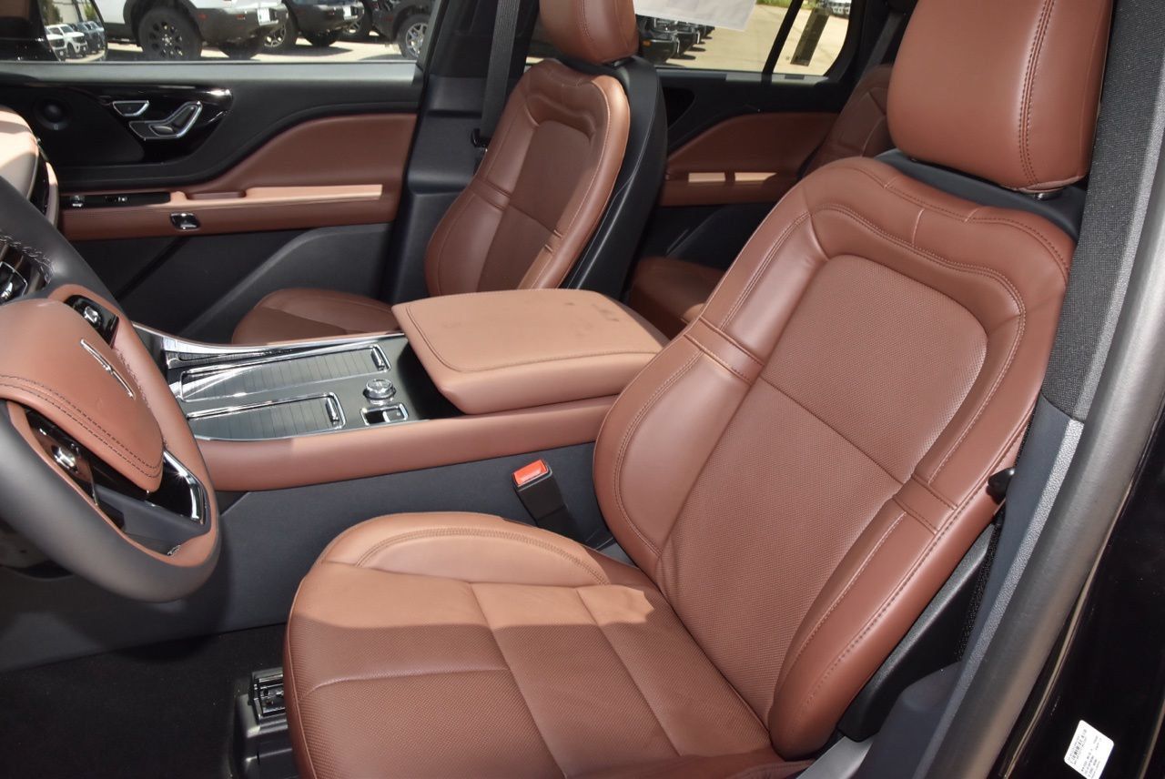New 2026 Lincoln Aviator Reserve w/ Illumination Package AWD/4WD image 33