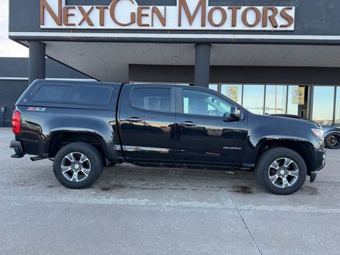 Used 2016 Chevrolet Colorado Z71 image 9