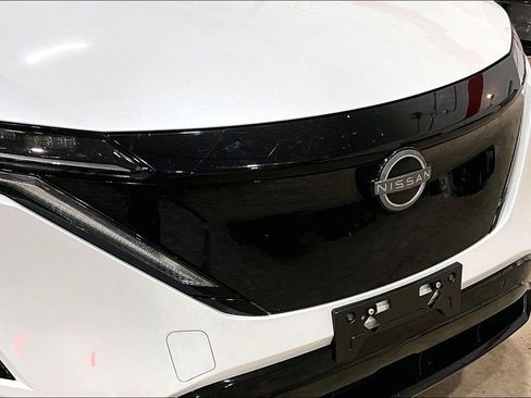 Used 2023 Nissan Ariya FWD image 24