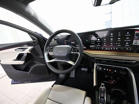 Used 2025 Audi Q5 Premium Plus AWD/4WD image 28