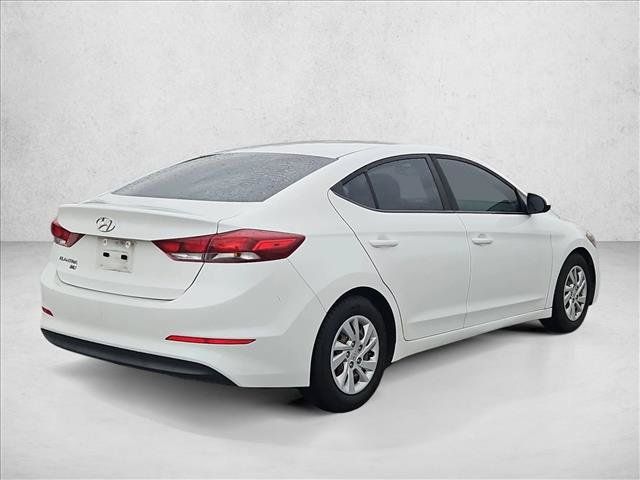 Used 2018 Hyundai Elantra SE FWD image 5