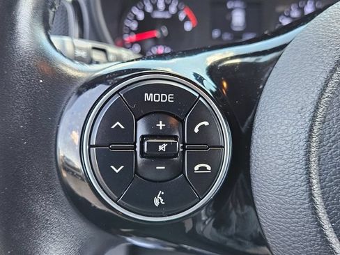 Used 2020 Kia Soul EX FWD image 33