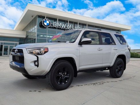 Used 2024 Toyota 4Runner SR5 image 1