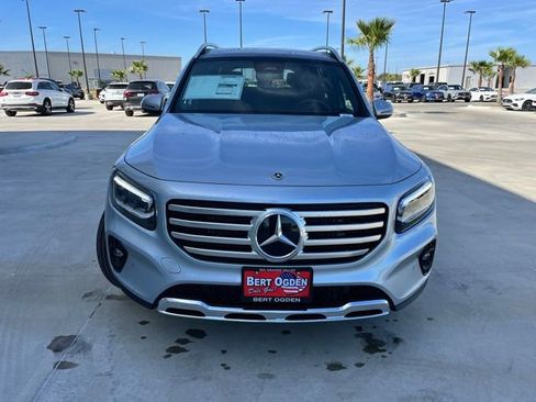 New 2026 Mercedes-Benz GLB 250 image 2