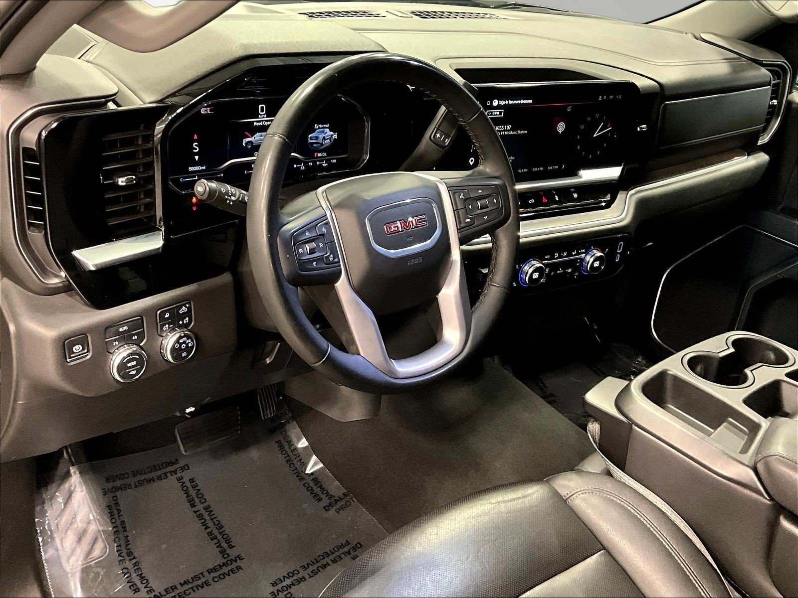 Used 2025 GMC Sierra 1500 SLT AWD/4WD image 18