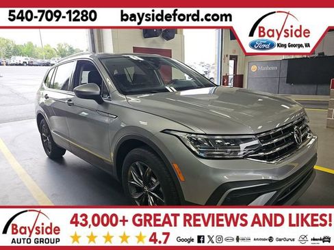 Used 2023 Volkswagen Tiguan SE FWD image 1