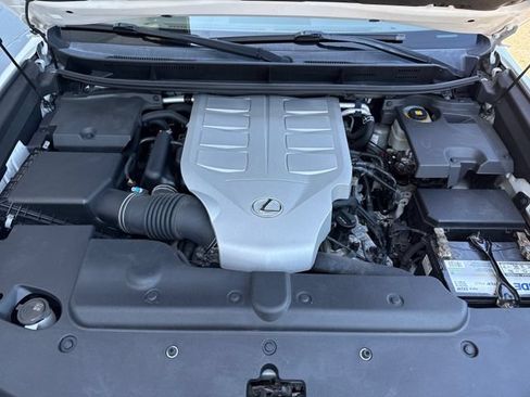 Used 2018 Lexus GX 460 Premium w/ Premium Package AWD/4WD image 27