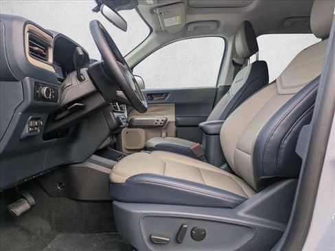 New 2026 Ford Maverick Lariat w/ 4K Tow Package image 4