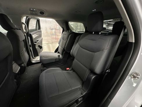 New 2026 Ford Explorer Active image 18