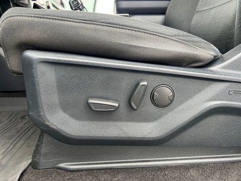 Used 2022 Ford F150 XLT w/ Equipment Group 302A High image 10