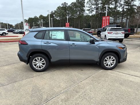 New 2026 Toyota Corolla Cross L image 8