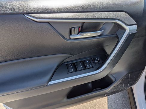 Used 2025 Toyota RAV4 XLE Premium FWD image 8