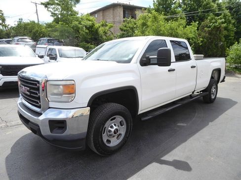 Used 2015 GMC Sierra 2500 4x4 Crew Cab image 3