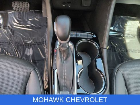 Certified 2024 Buick Encore GX Sport Touring AWD/4WD image 15