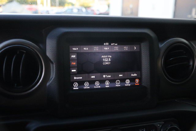 Used 2021 Jeep Wrangler Unlimited Sport AWD/4WD image 16