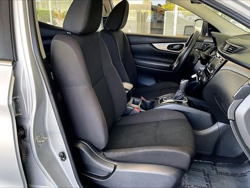 Used 2019 Nissan Rogue Sport S w/ Appearance Package FWD image 29