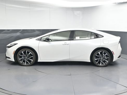 Certified 2024 Toyota Prius Prime XSE image 5