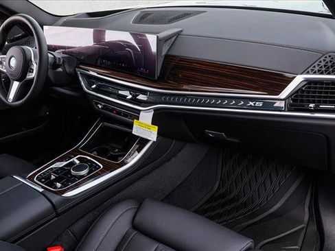 New 2026 BMW X5 xDrive50e AWD/4WD image 23
