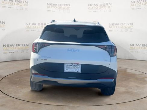New 2026 Kia Sportage EX AWD/4WD image 4