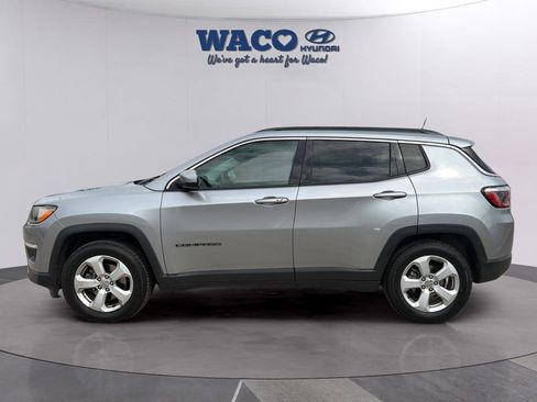 Used 2018 Jeep Compass Latitude w/ Popular Equipment Group FWD image 5