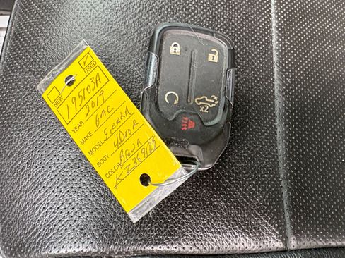 Used 2019 GMC Sierra 1500 SLT image 33