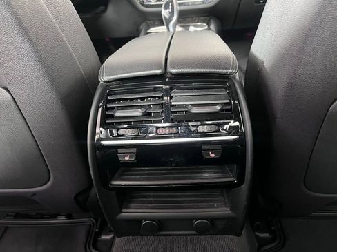 Used 2017 BMW 540i xDrive image 25