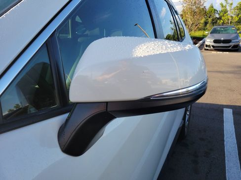 Used 2021 Toyota RAV4 XLE Premium FWD image 7