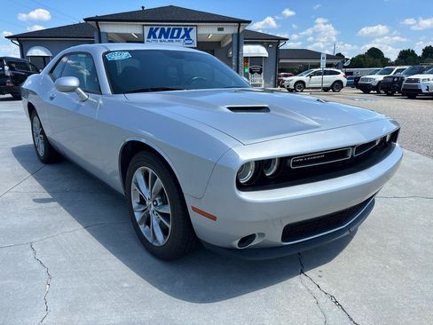 Used 2021 Dodge Challenger SXT AWD/4WD image 2