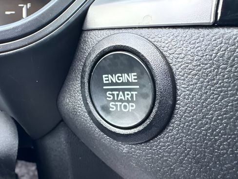 Used 2025 Ford Escape Active AWD/4WD image 20