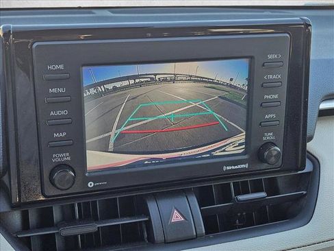 Used 2020 Toyota RAV4 XLE image 13